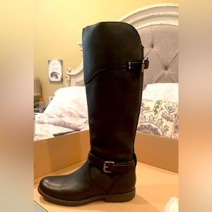 Frye riding boot!! Brand new!